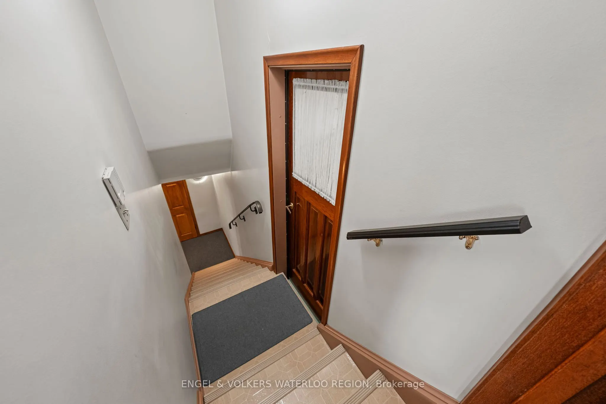 161 Schweitzer Street
