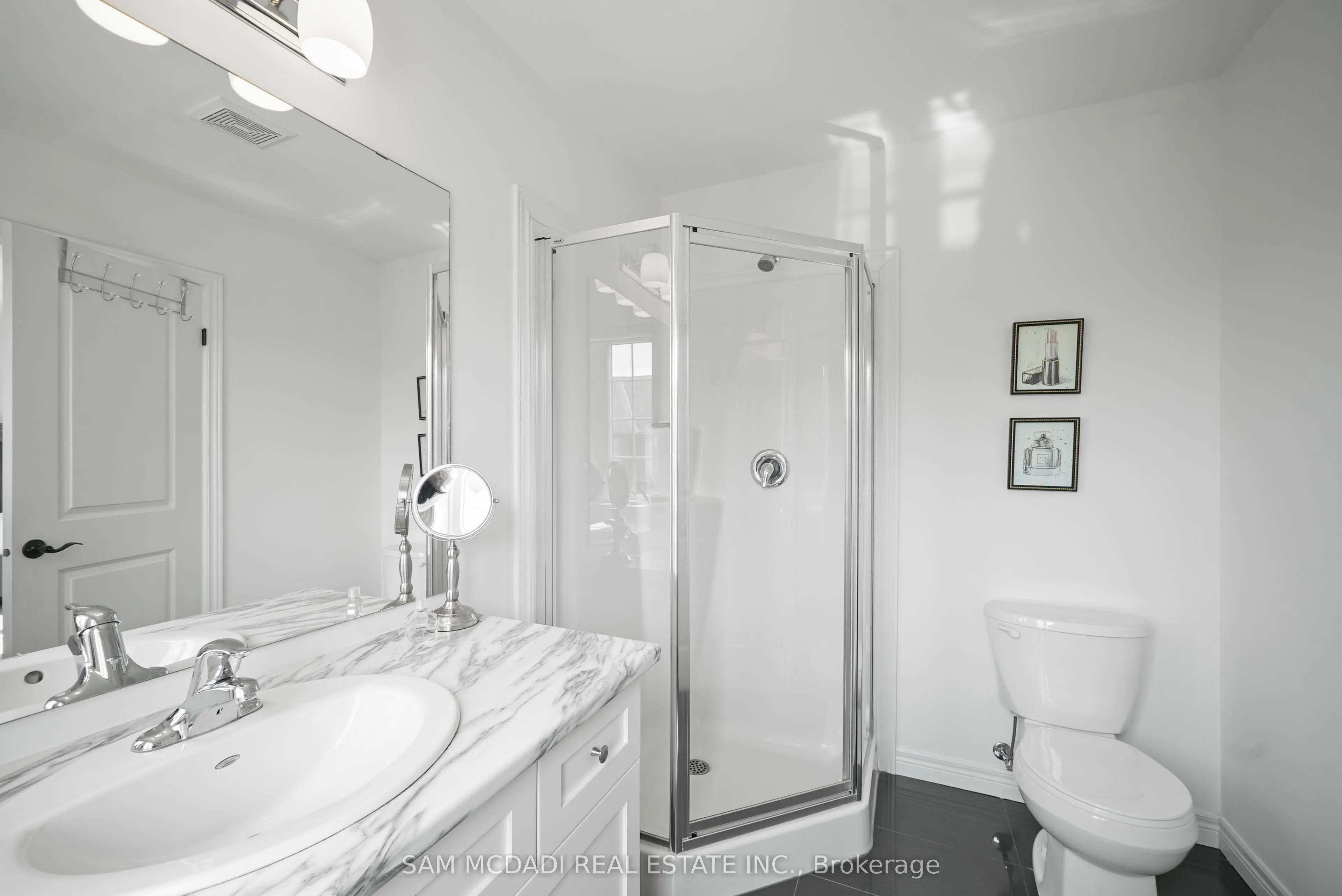 18 BEAU CHATEL Lane