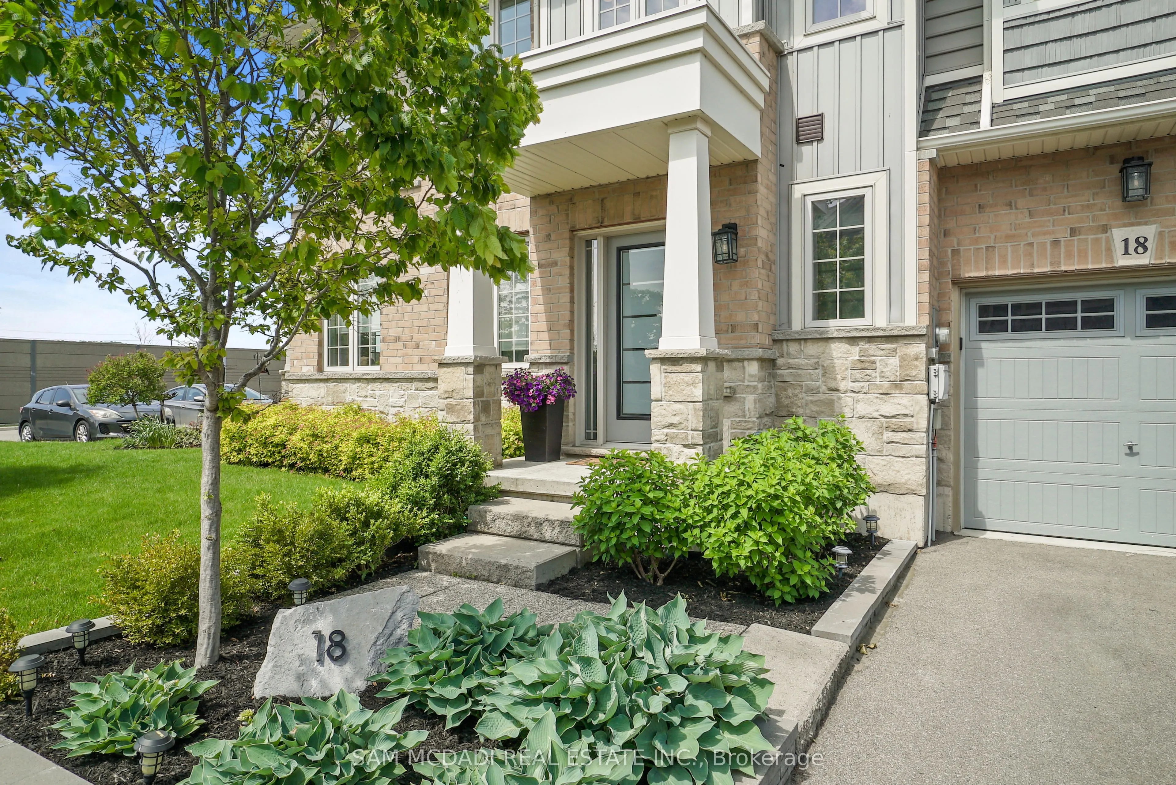 18 BEAU CHATEL Lane