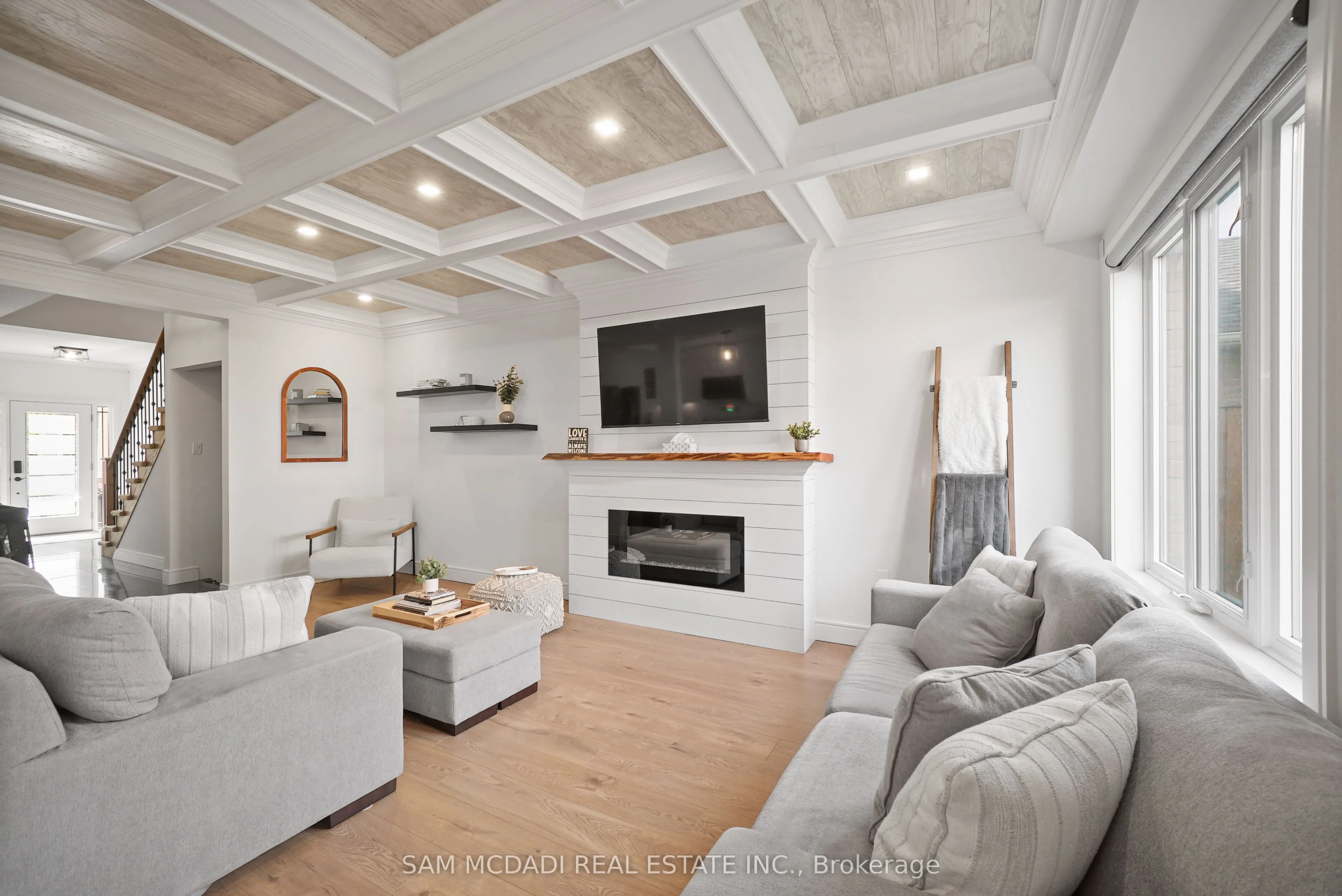 18 BEAU CHATEL Lane