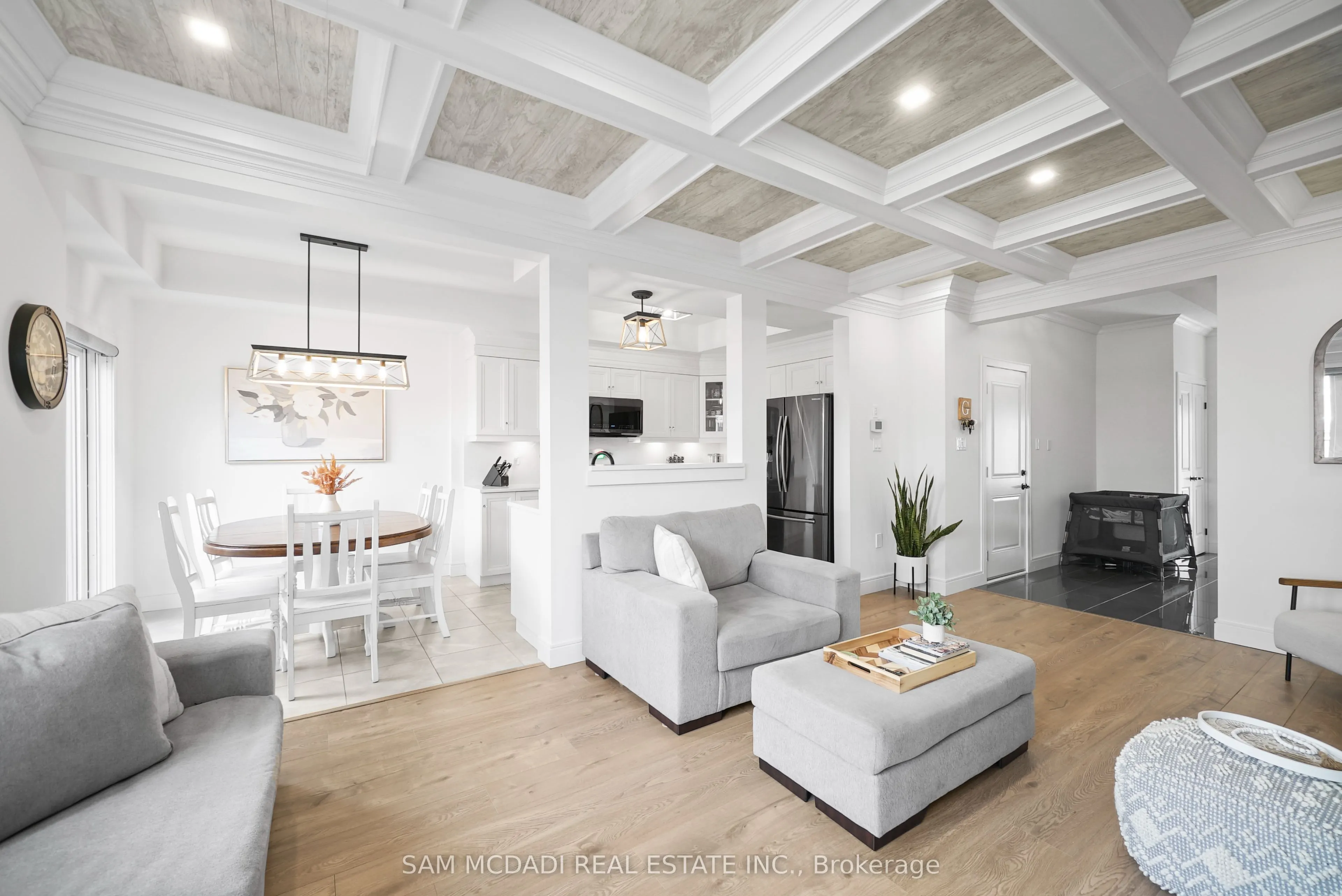 18 BEAU CHATEL Lane