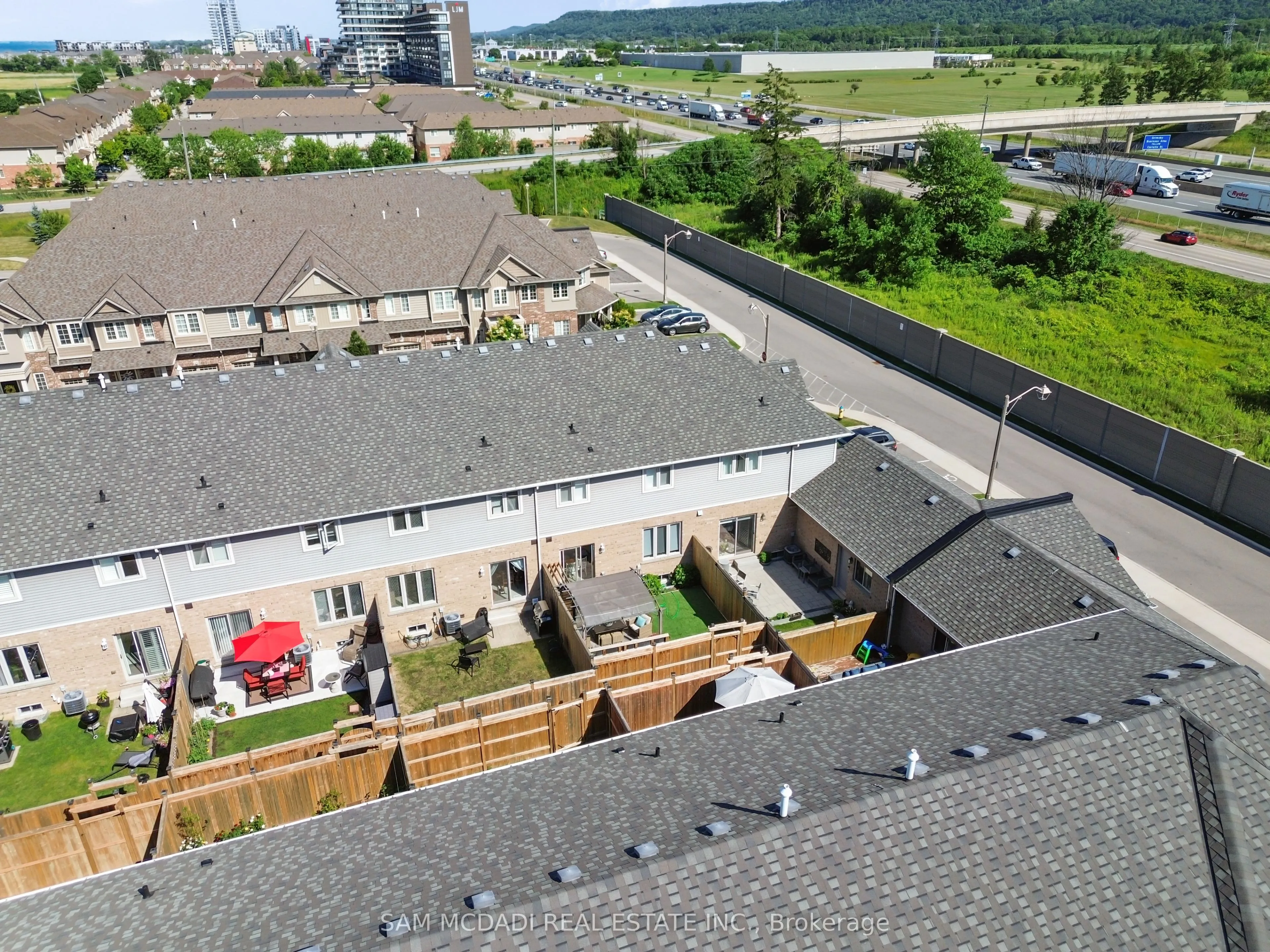 18 BEAU CHATEL Lane