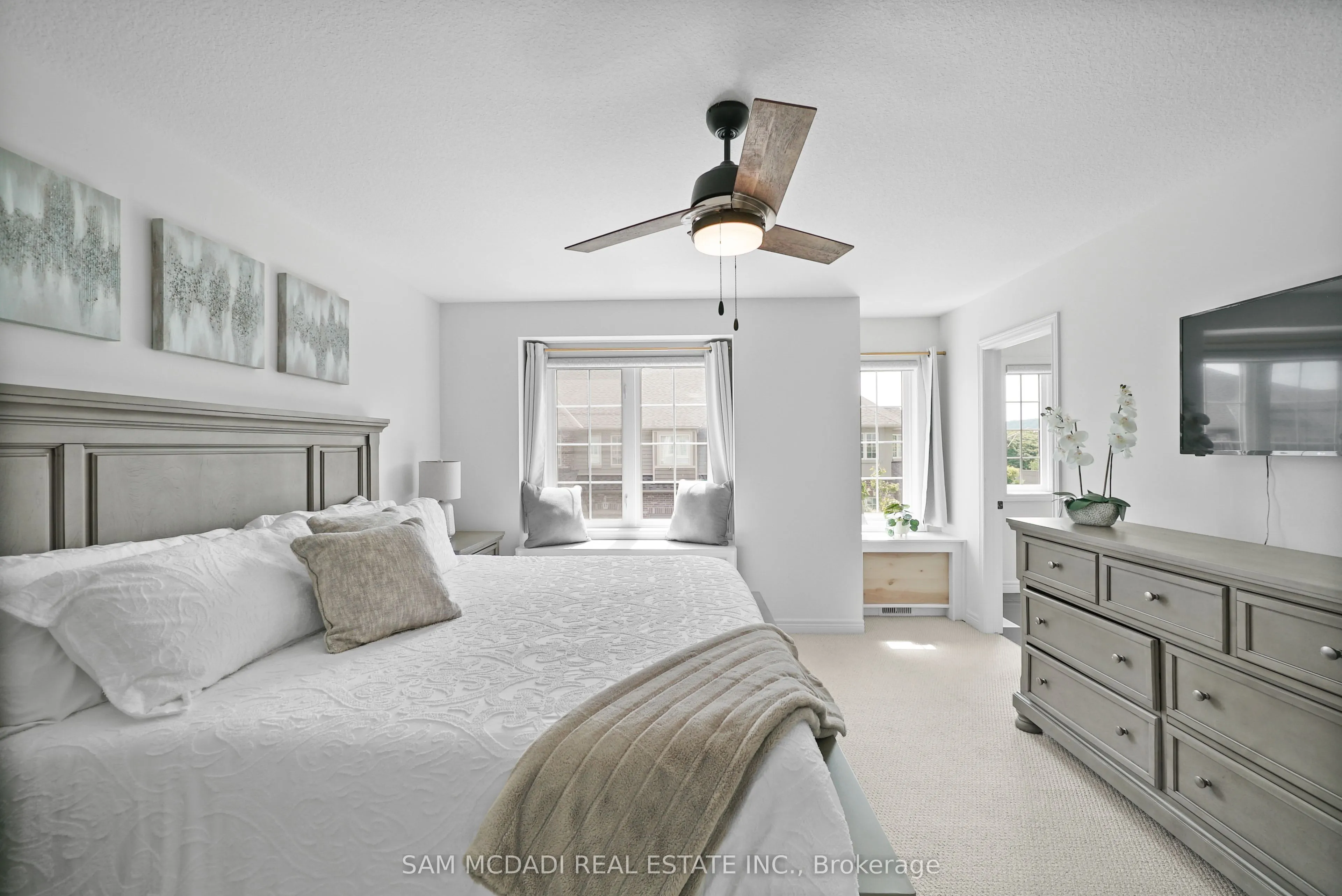18 BEAU CHATEL Lane