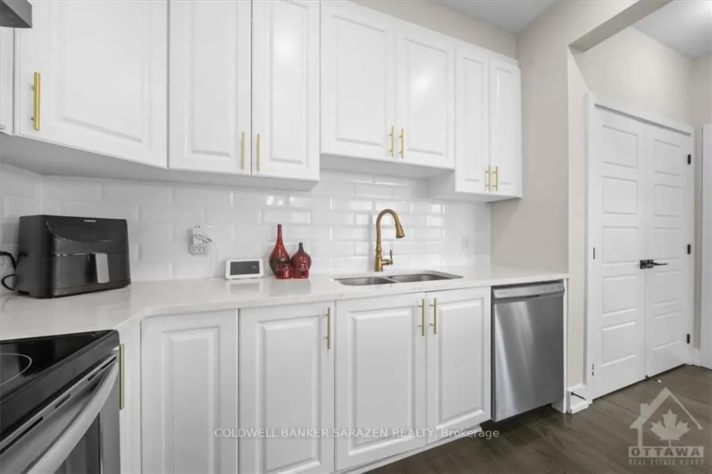 685 Allied Mews