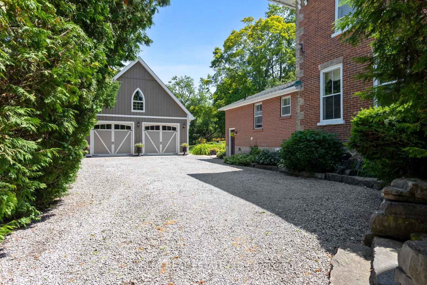 8 Gravel Road