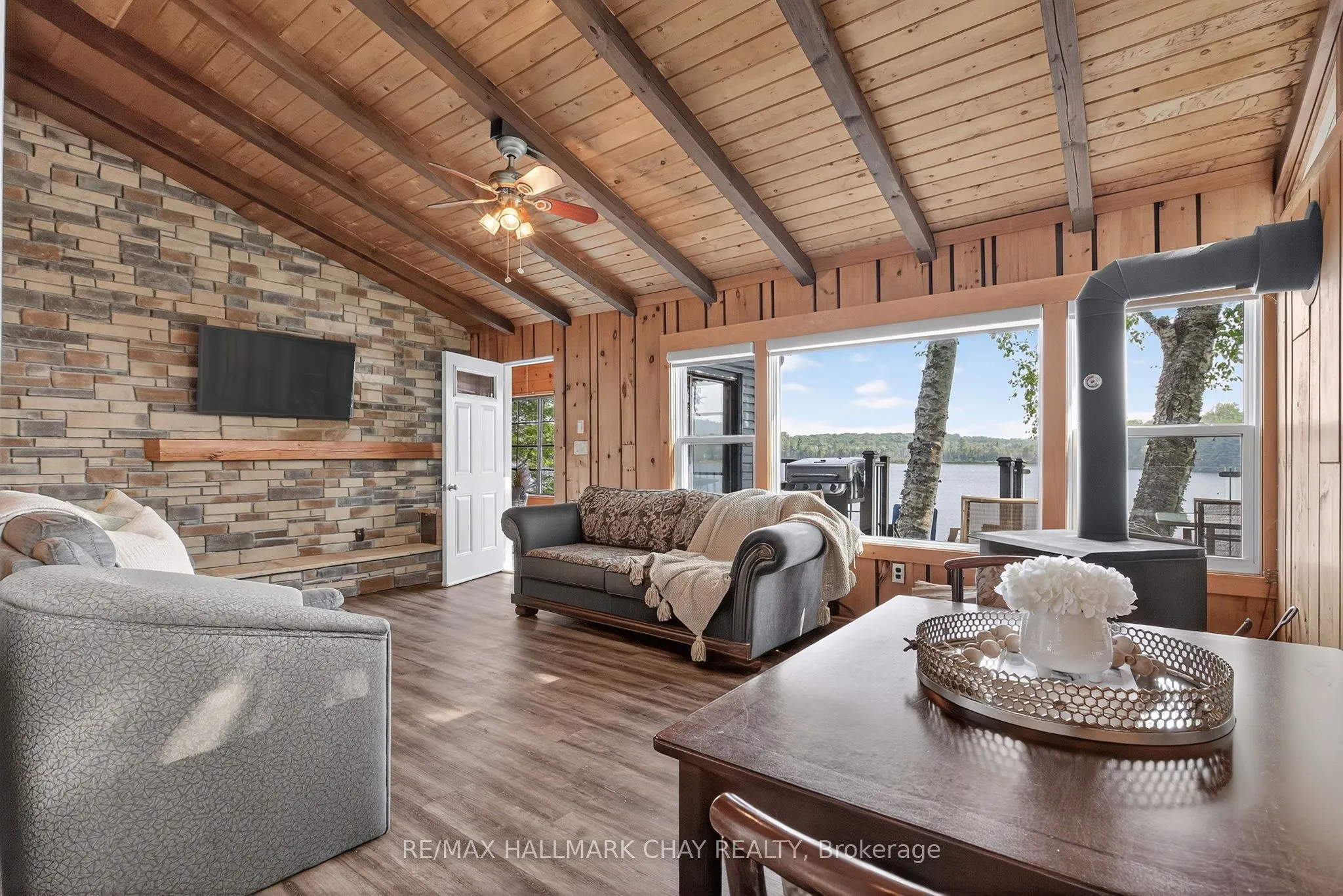 1104 Hammond Road