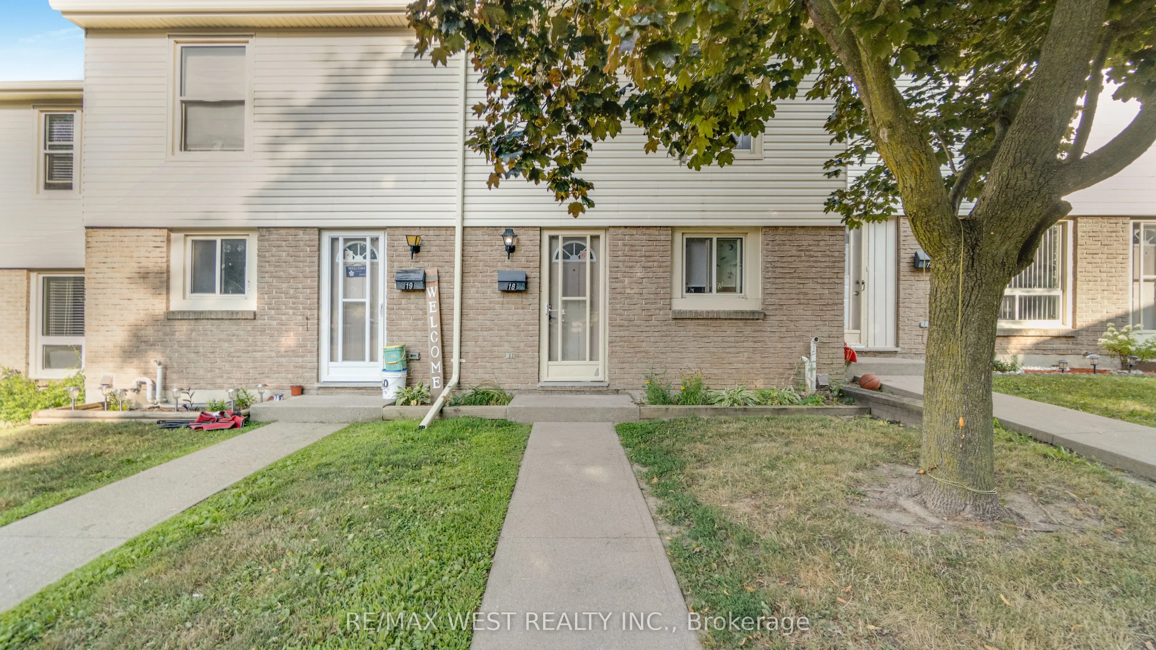 165 GREEN VALLEY Drive, #18