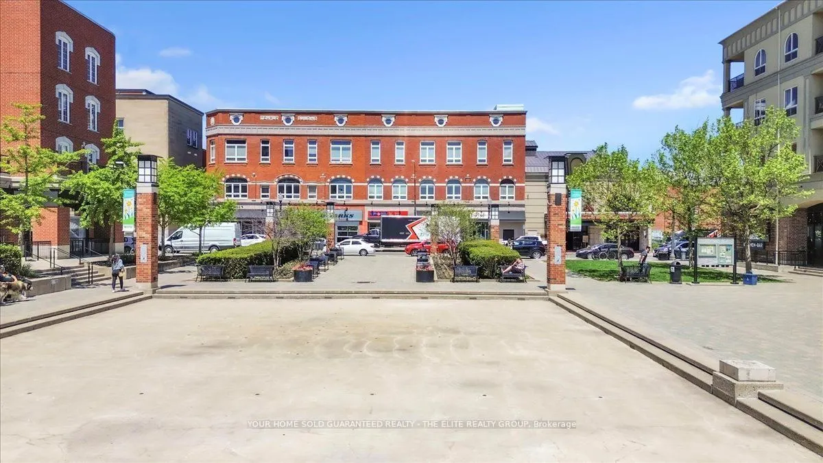 150 Colborne Street, #302