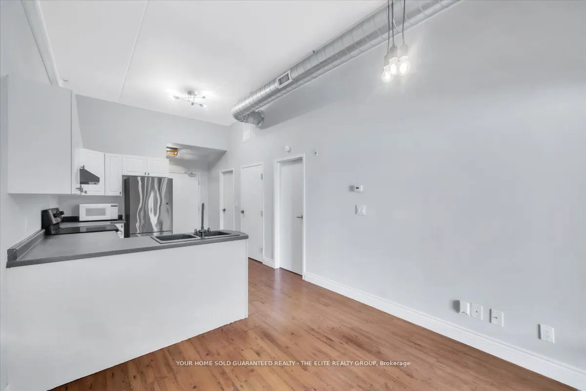 150 Colborne Street, #302
