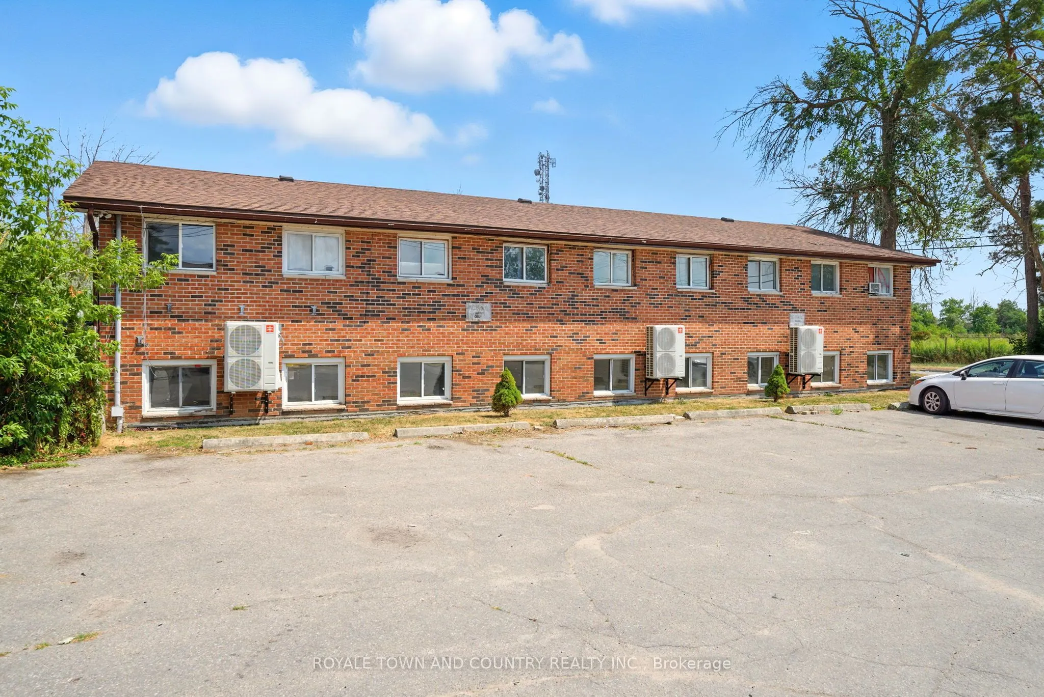 88 Mary Street W, #2