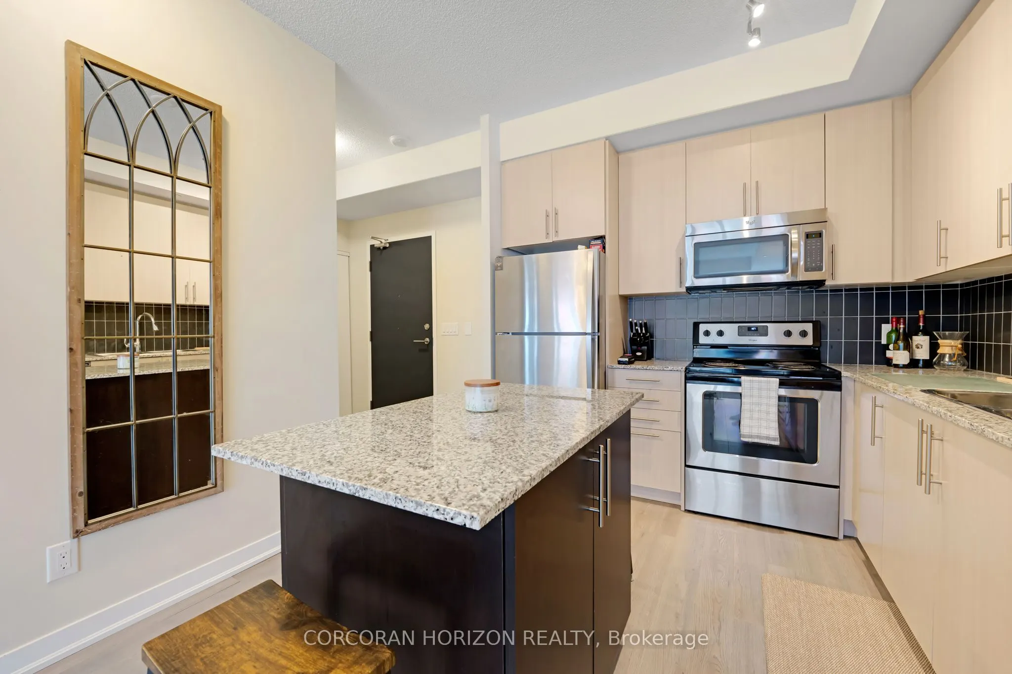 85 Duke Street, #214