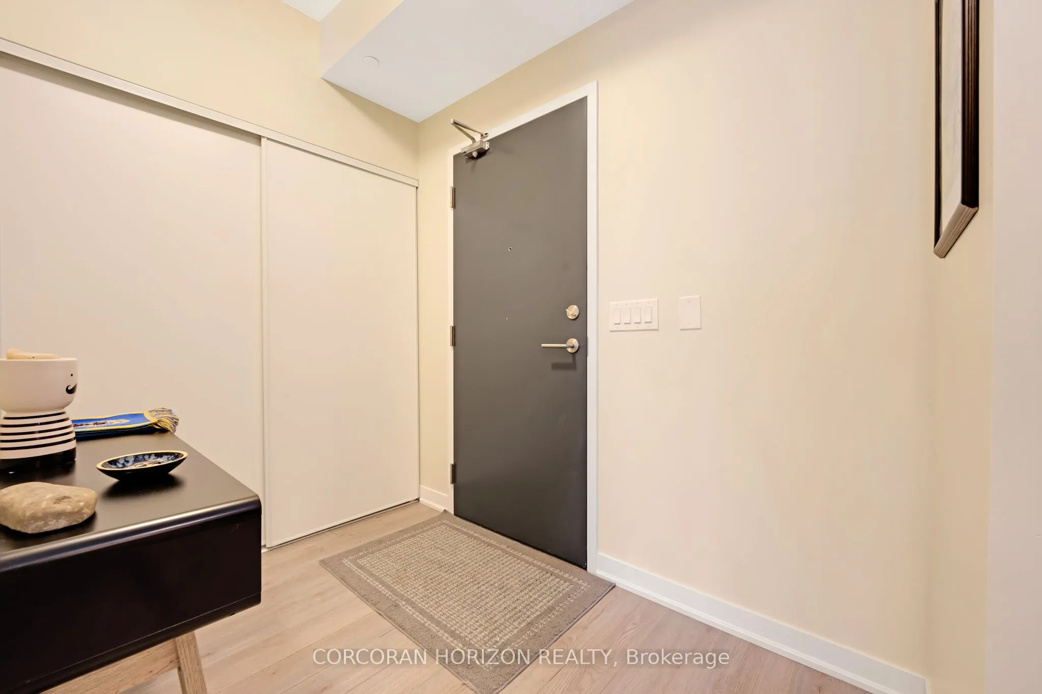 85 Duke Street, #214