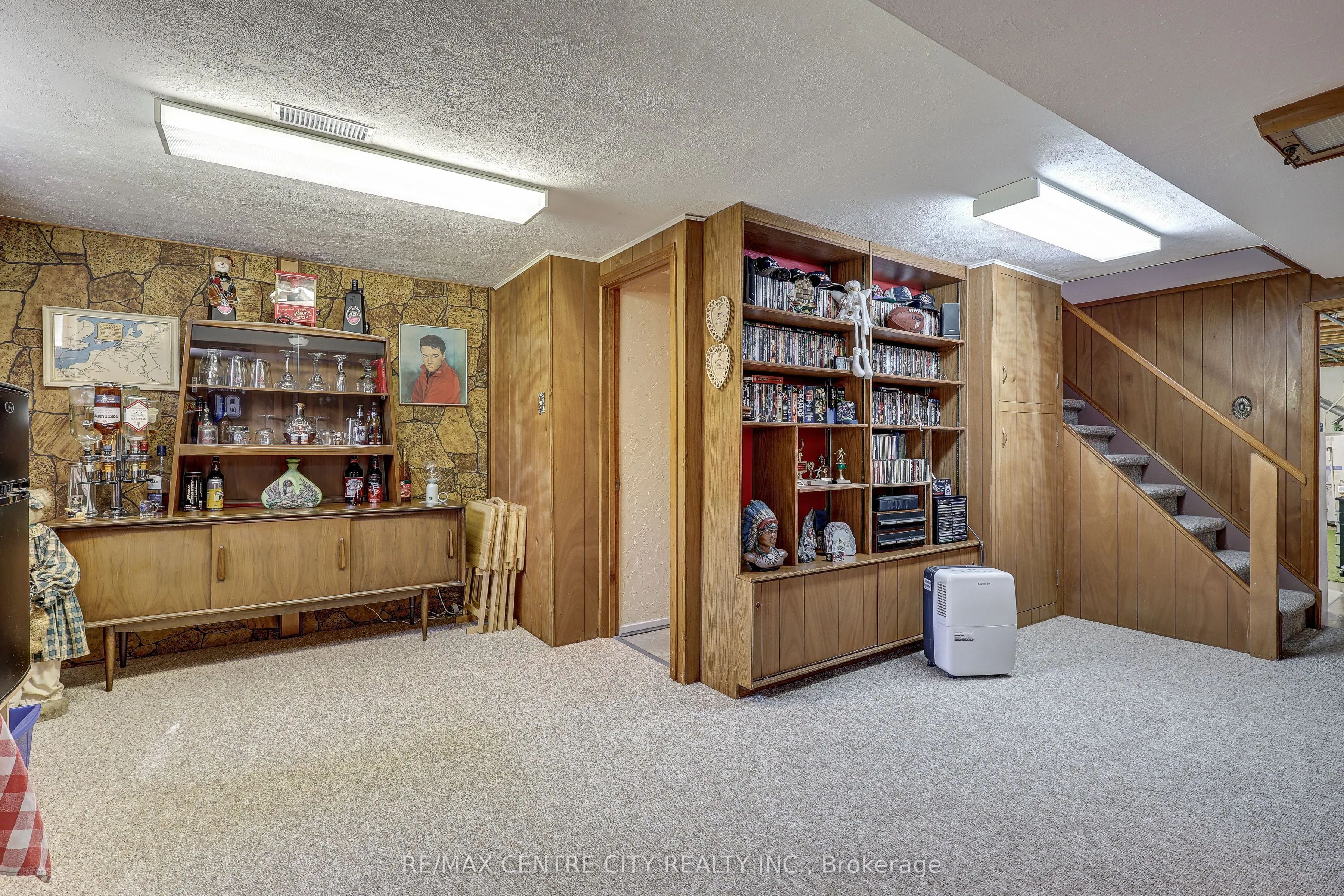 9 Pullen Avenue
