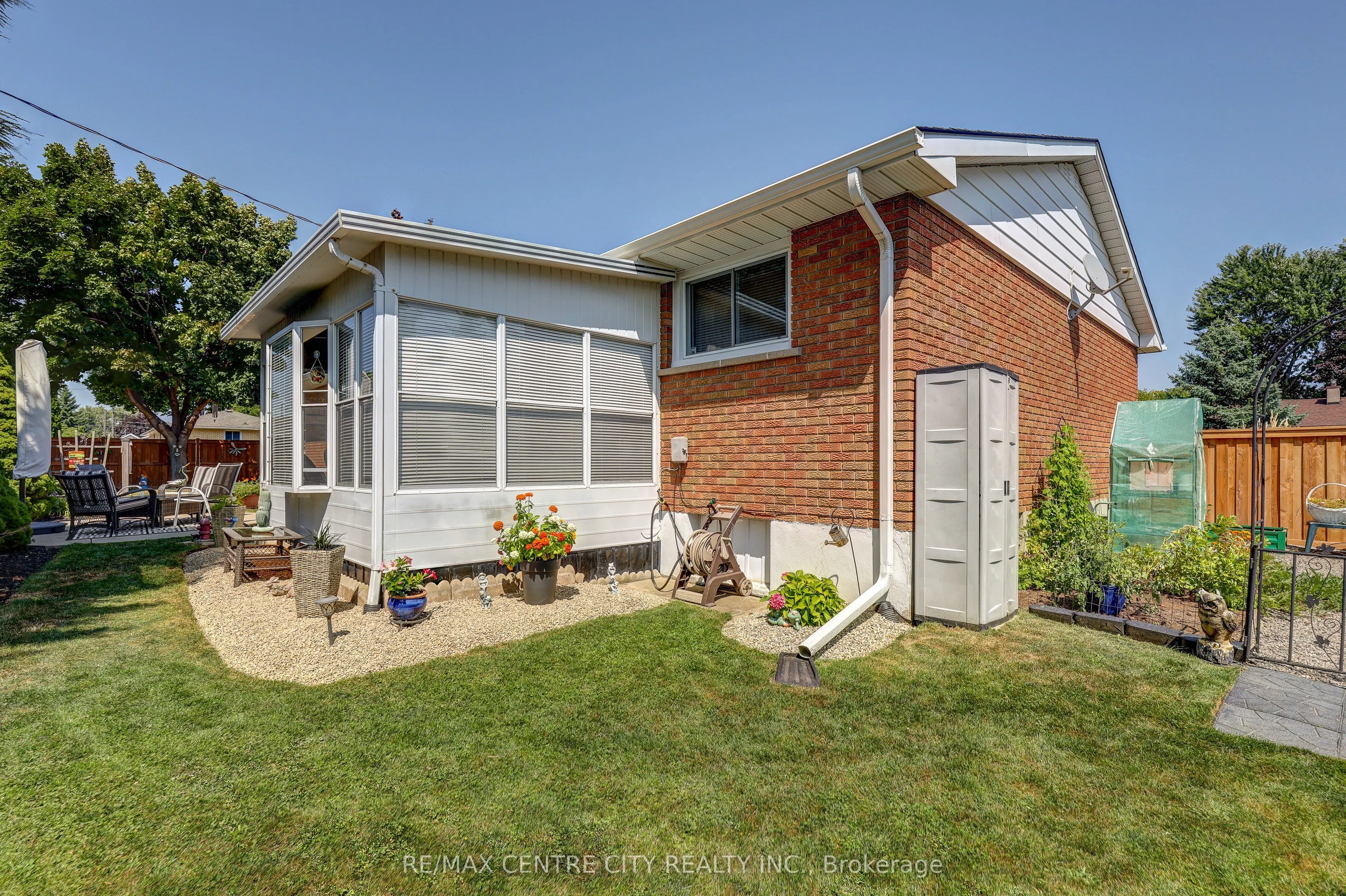 9 Pullen Avenue