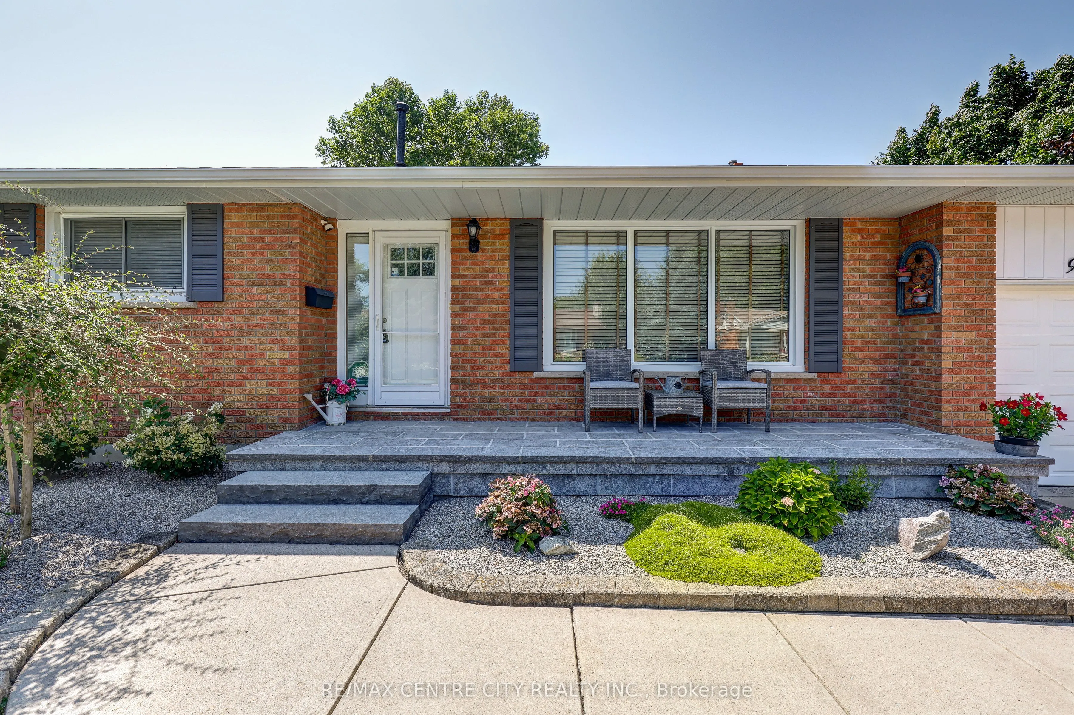 9 Pullen Avenue