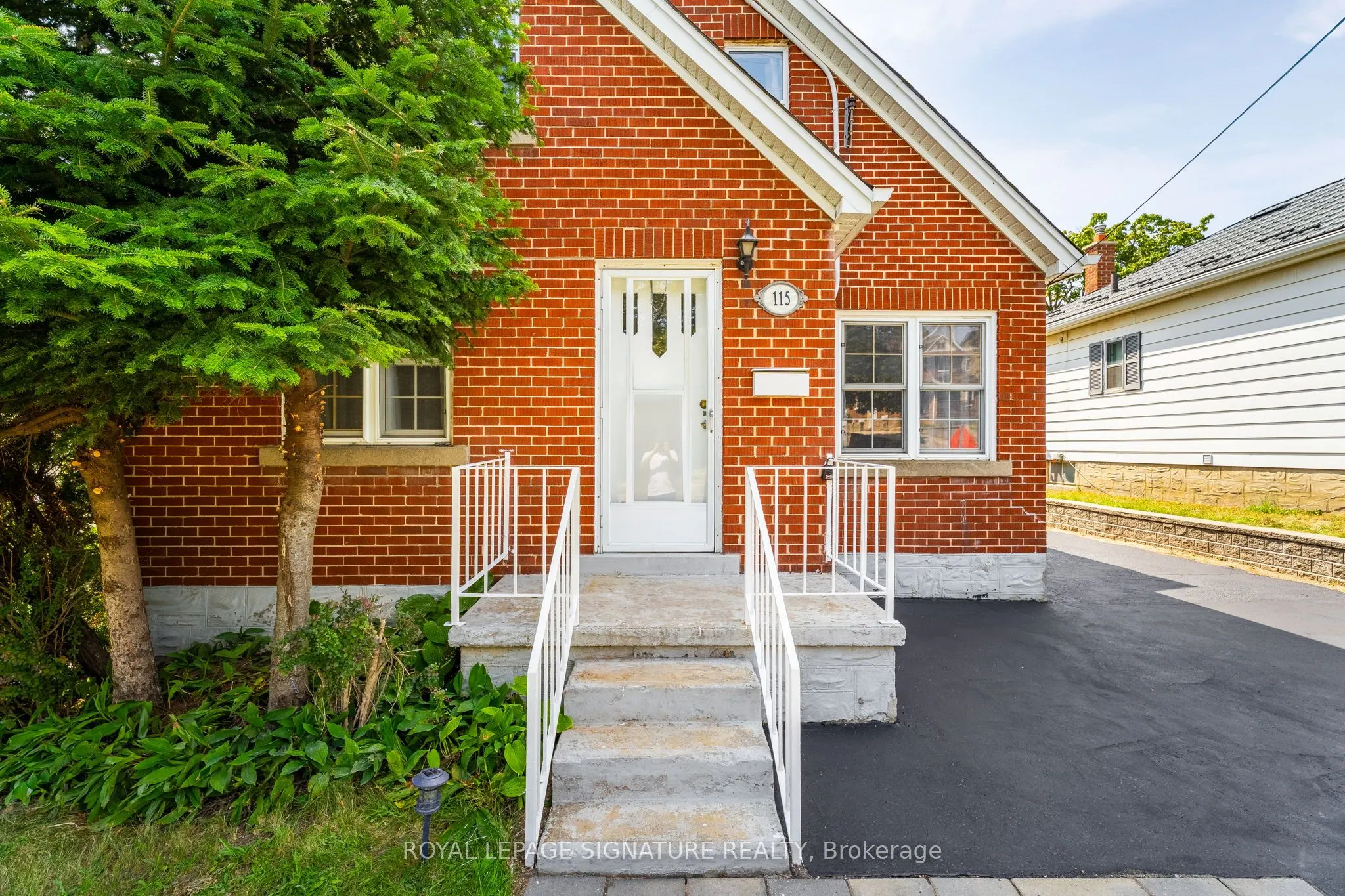 115 Lancaster Street W