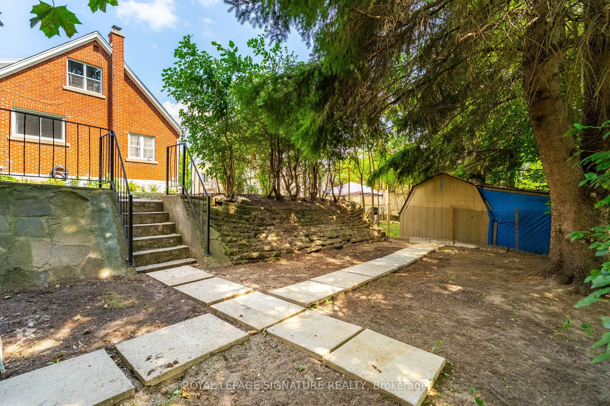 115 Lancaster Street W