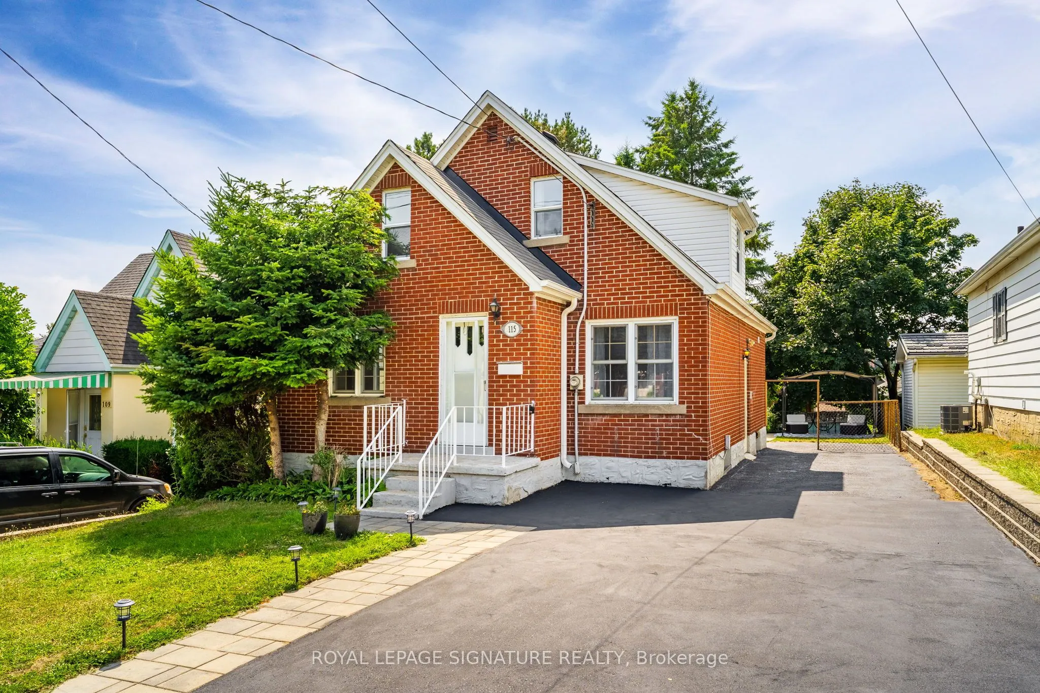 115 Lancaster Street W