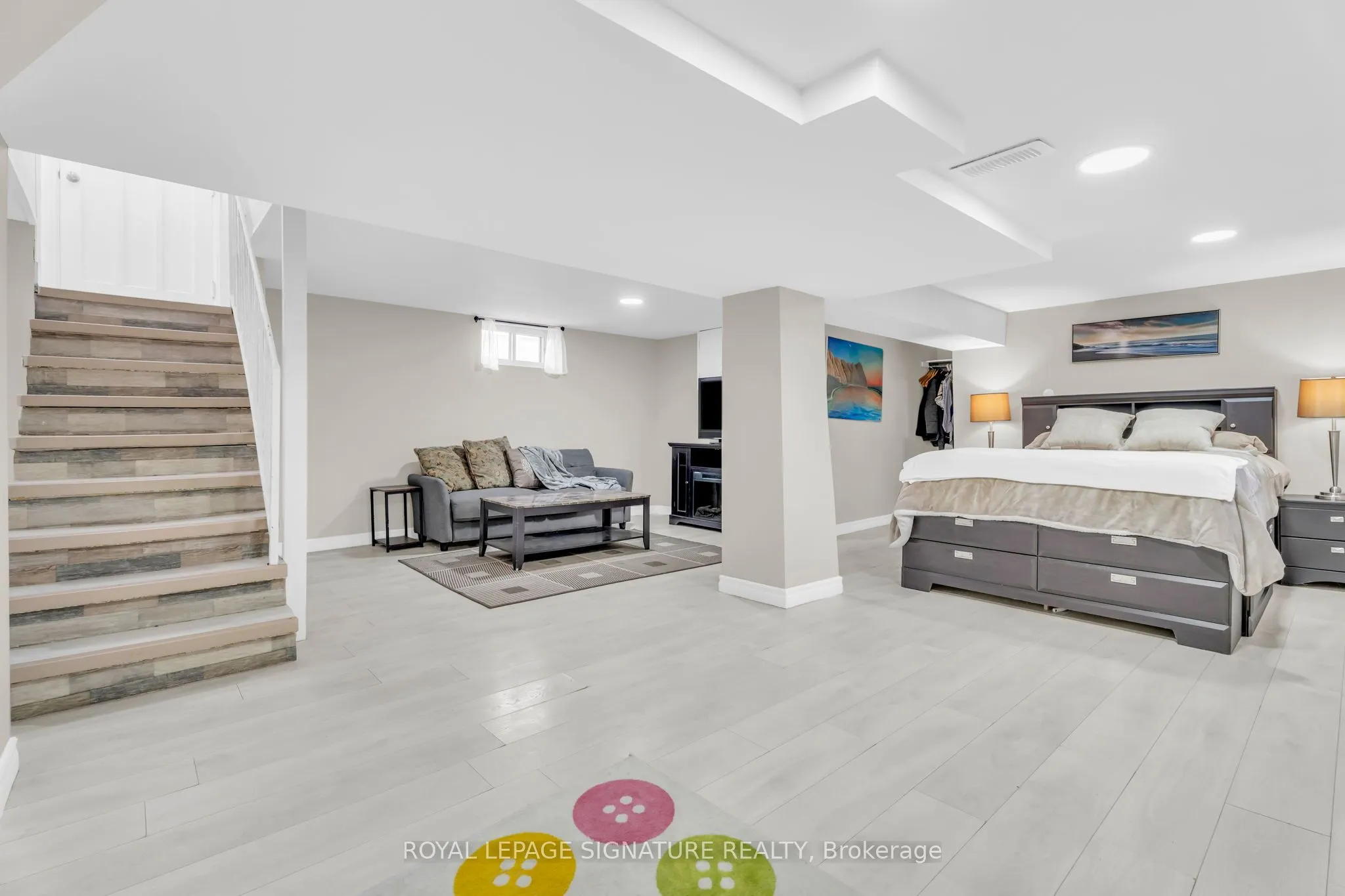 115 Lancaster Street W