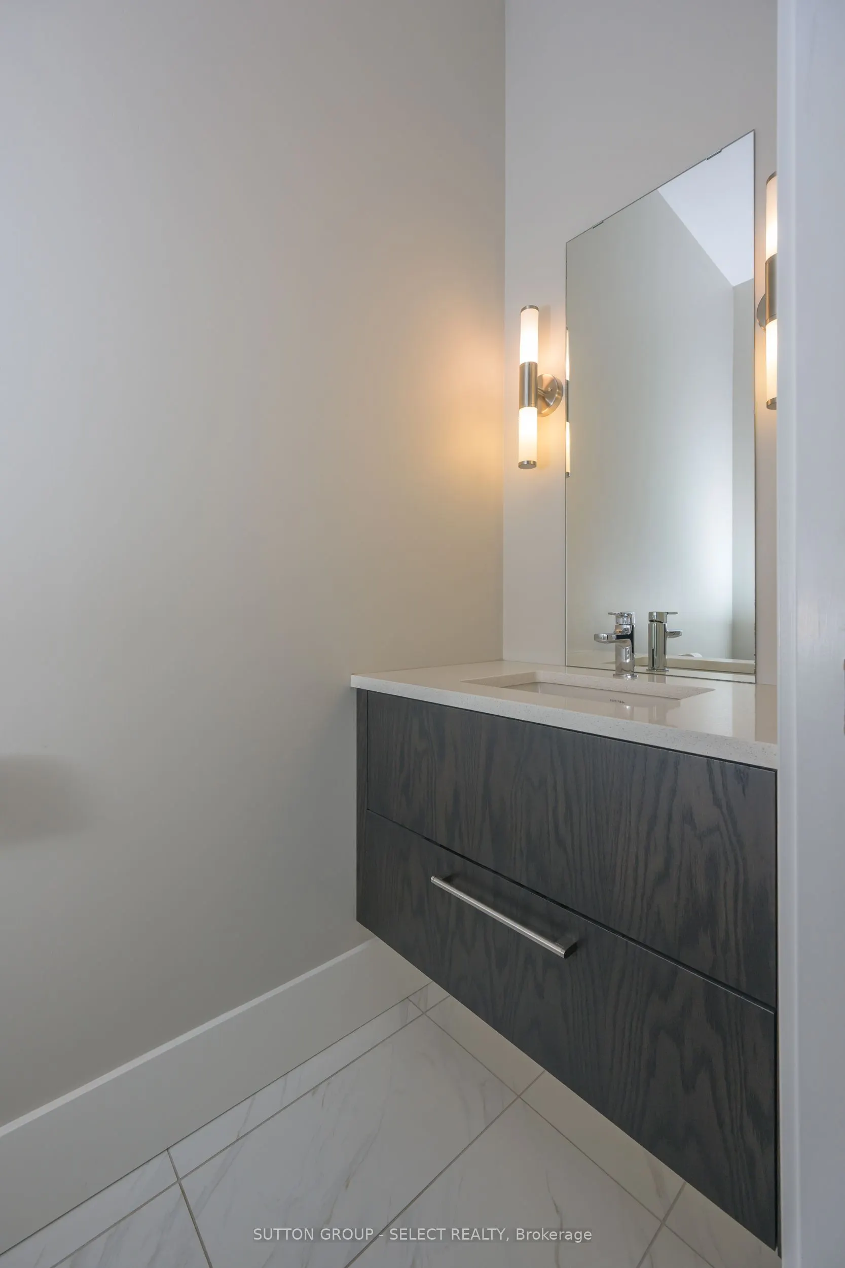 1705 Fiddlehead Place, #206