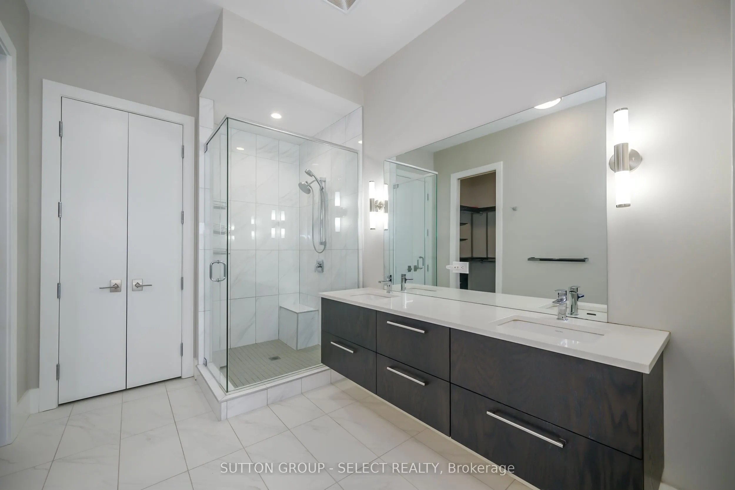 1705 Fiddlehead Place, #206