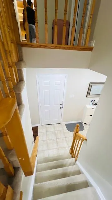 32 CLEGHORN Drive
