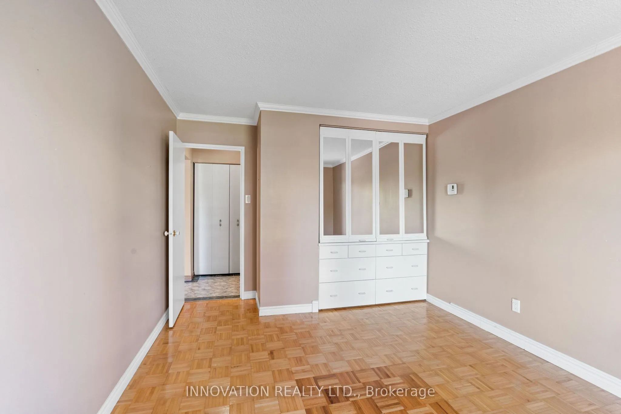 158C McArthur Avenue, #206