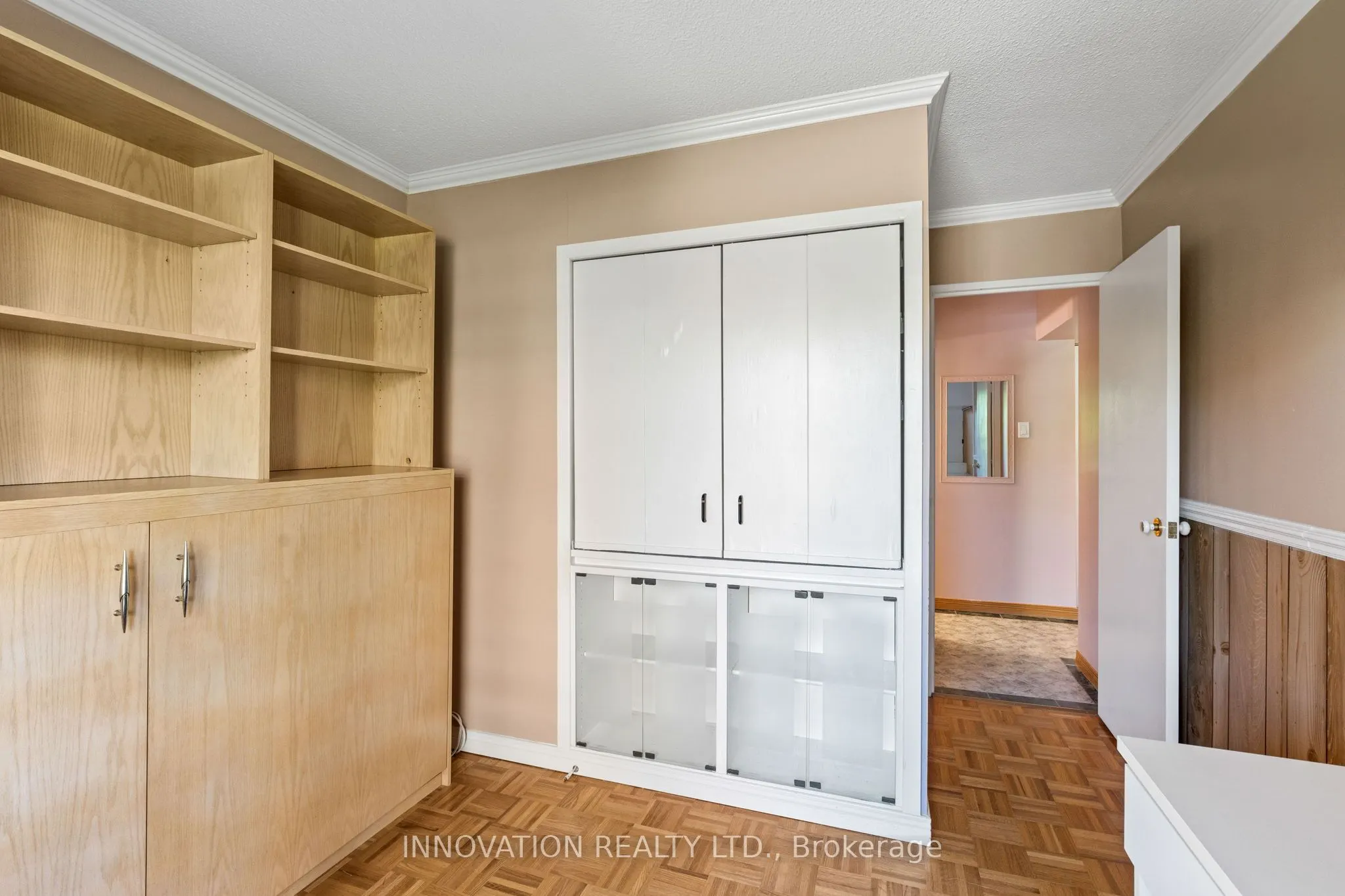 158C McArthur Avenue, #206