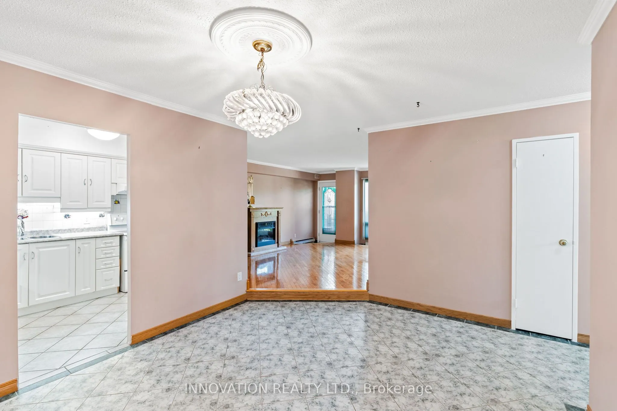 158C McArthur Avenue, #206