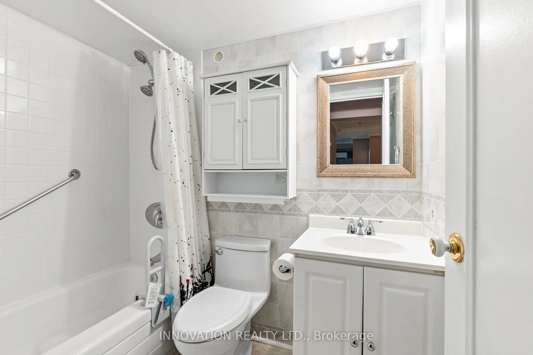 158C McArthur Avenue, #206