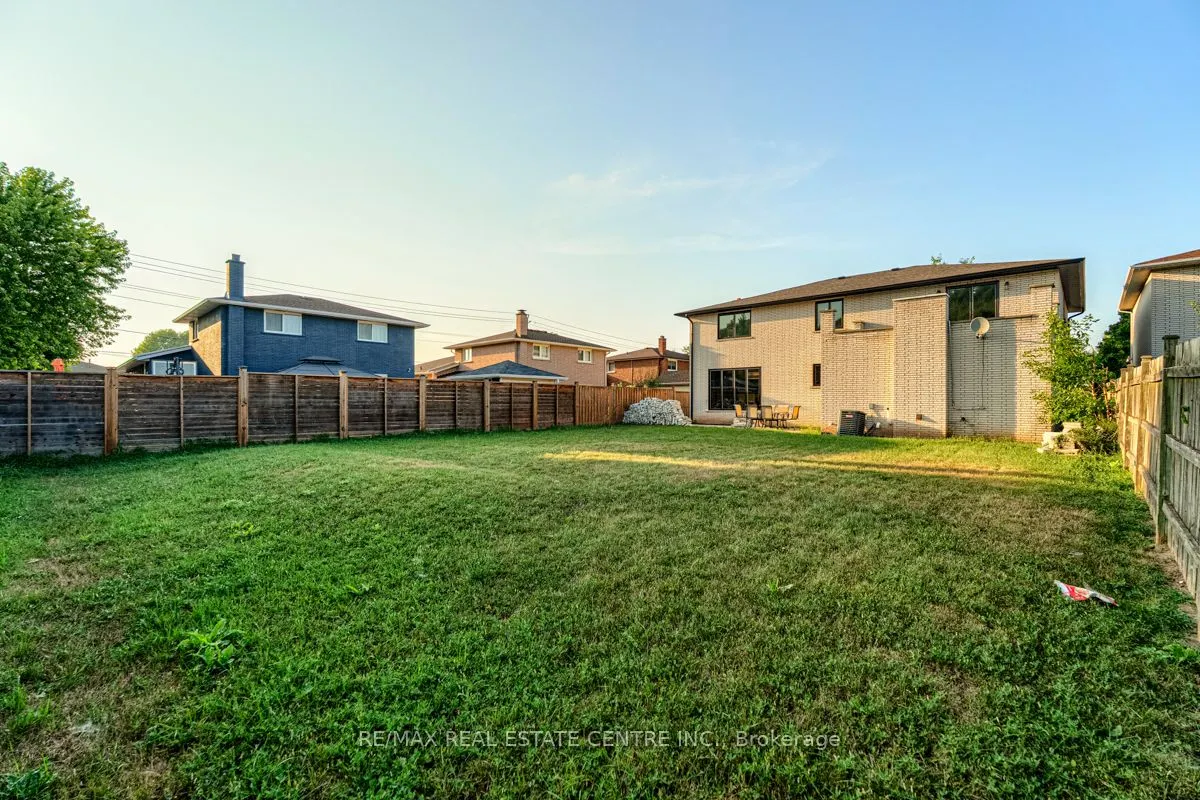 4 Earlidawn Court