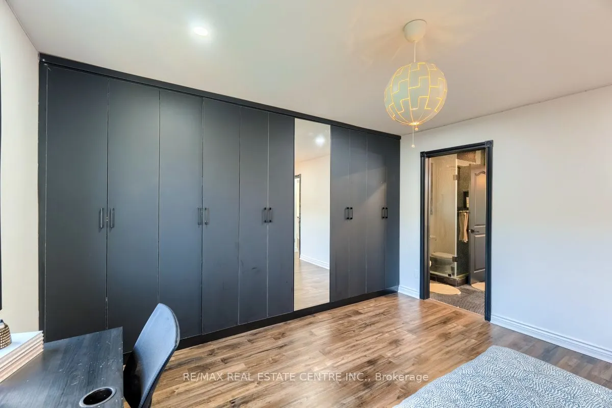 4 Earlidawn Court