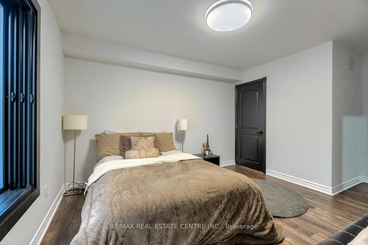 4 Earlidawn Court
