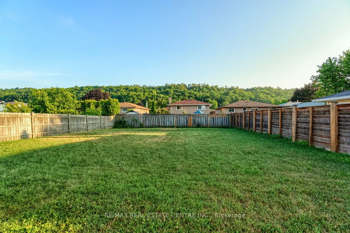 4 Earlidawn Court