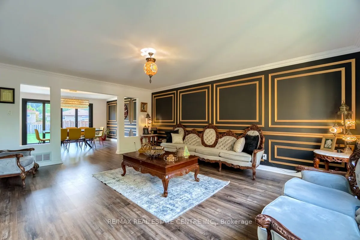 4 Earlidawn Court