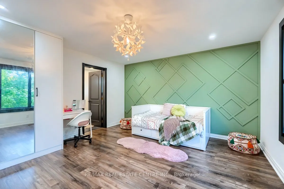 4 Earlidawn Court