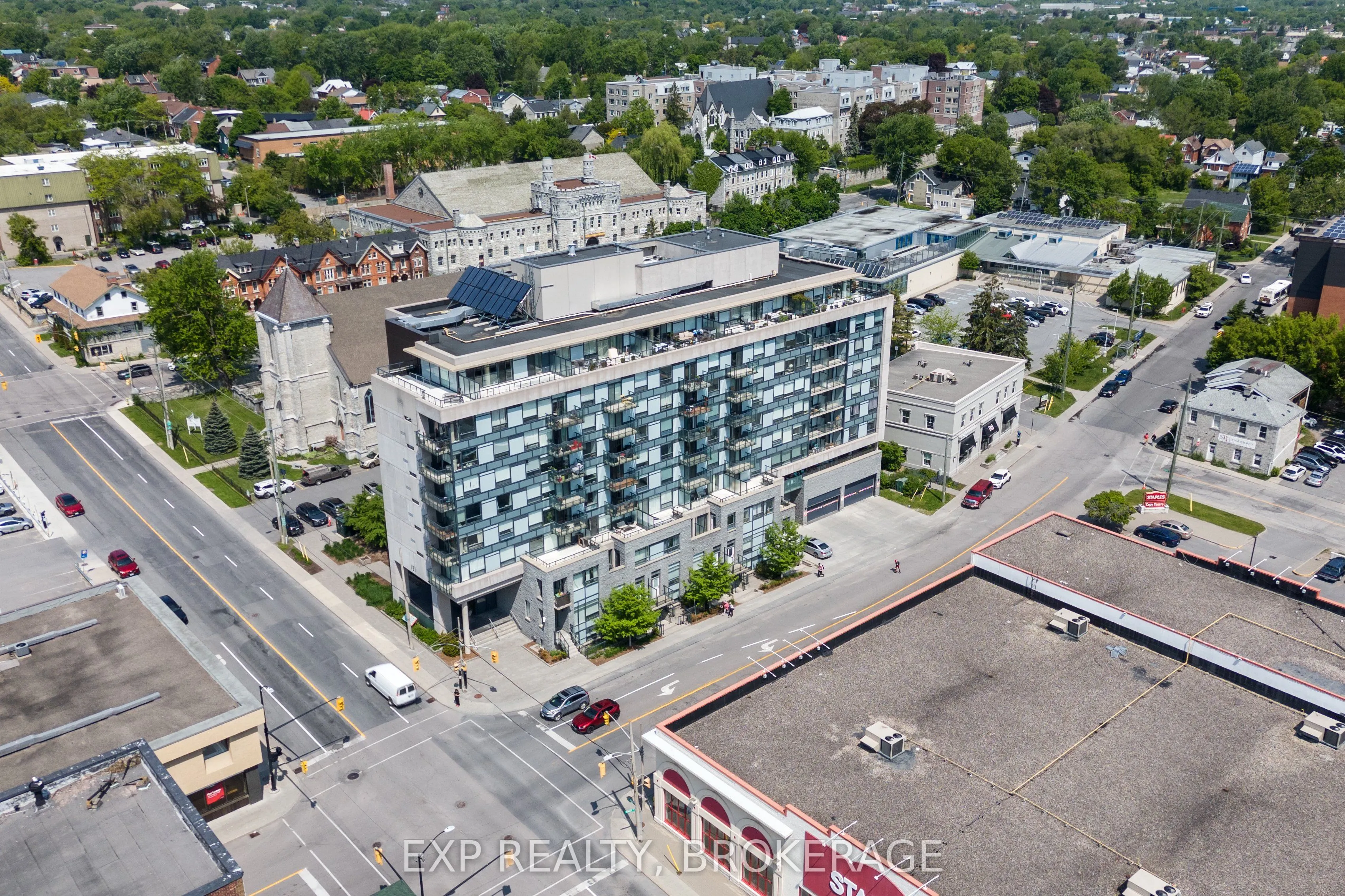 121 Queen Street, #306
