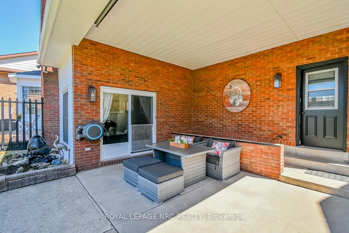 10 Vinemount Drive