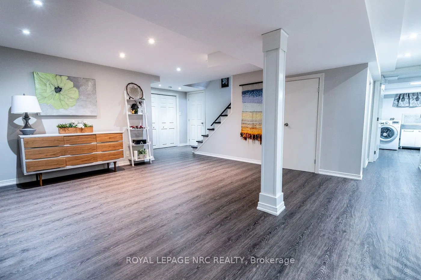 10 Vinemount Drive