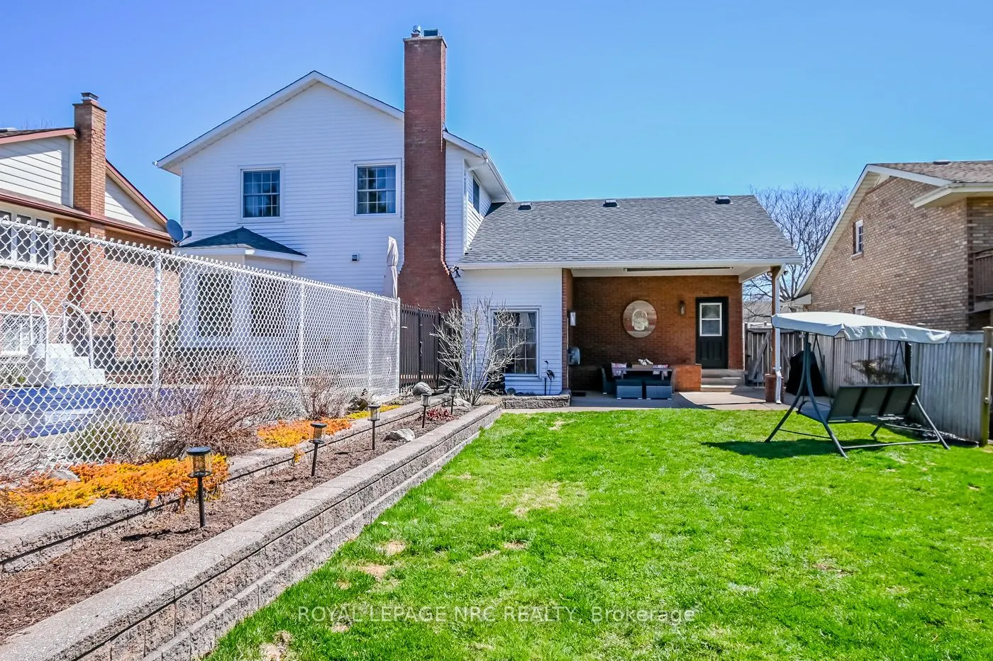 10 Vinemount Drive