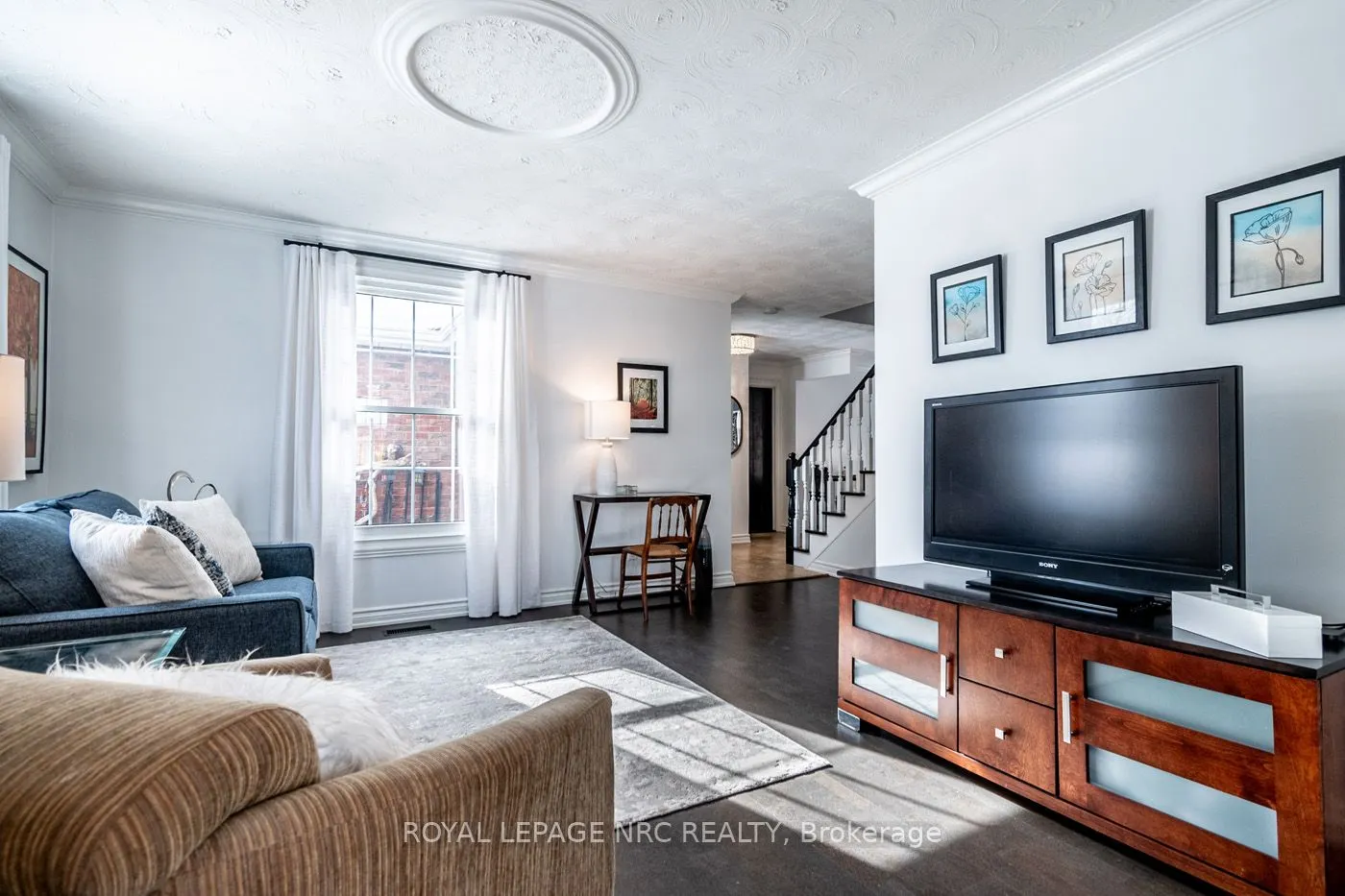 10 Vinemount Drive