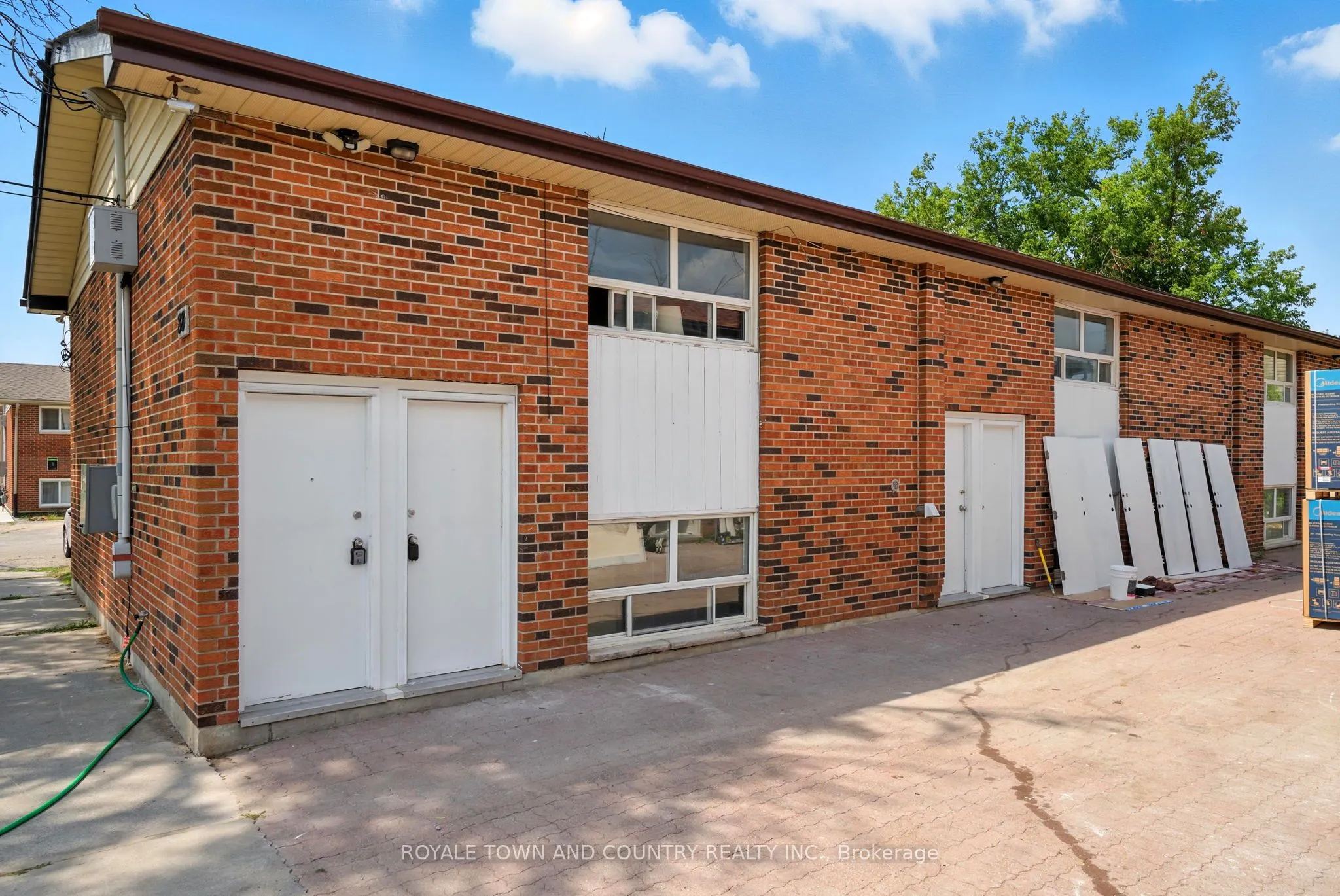 88 Mary Street W, #1