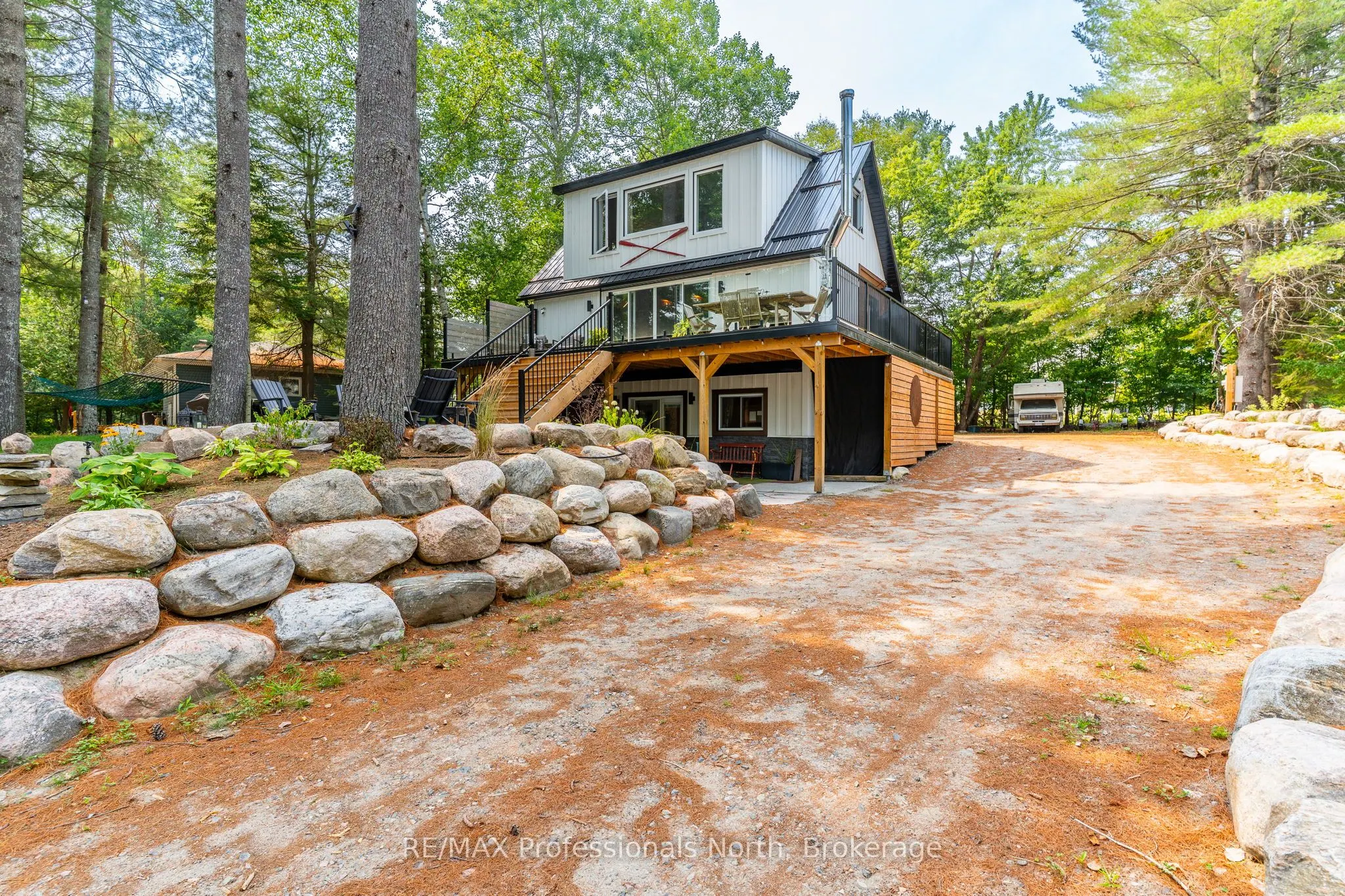 1795 Wigamog Road
