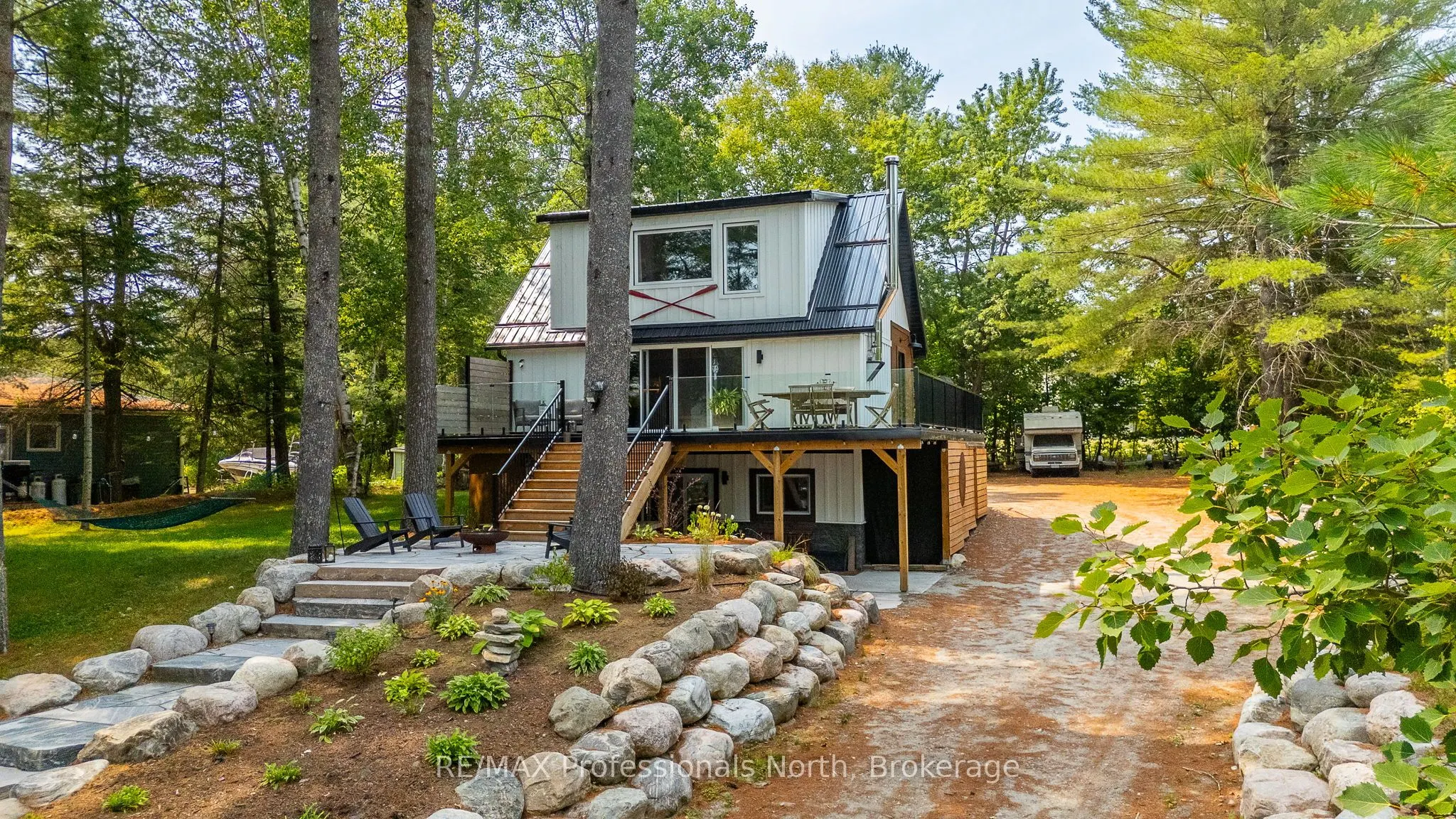 1795 Wigamog Road