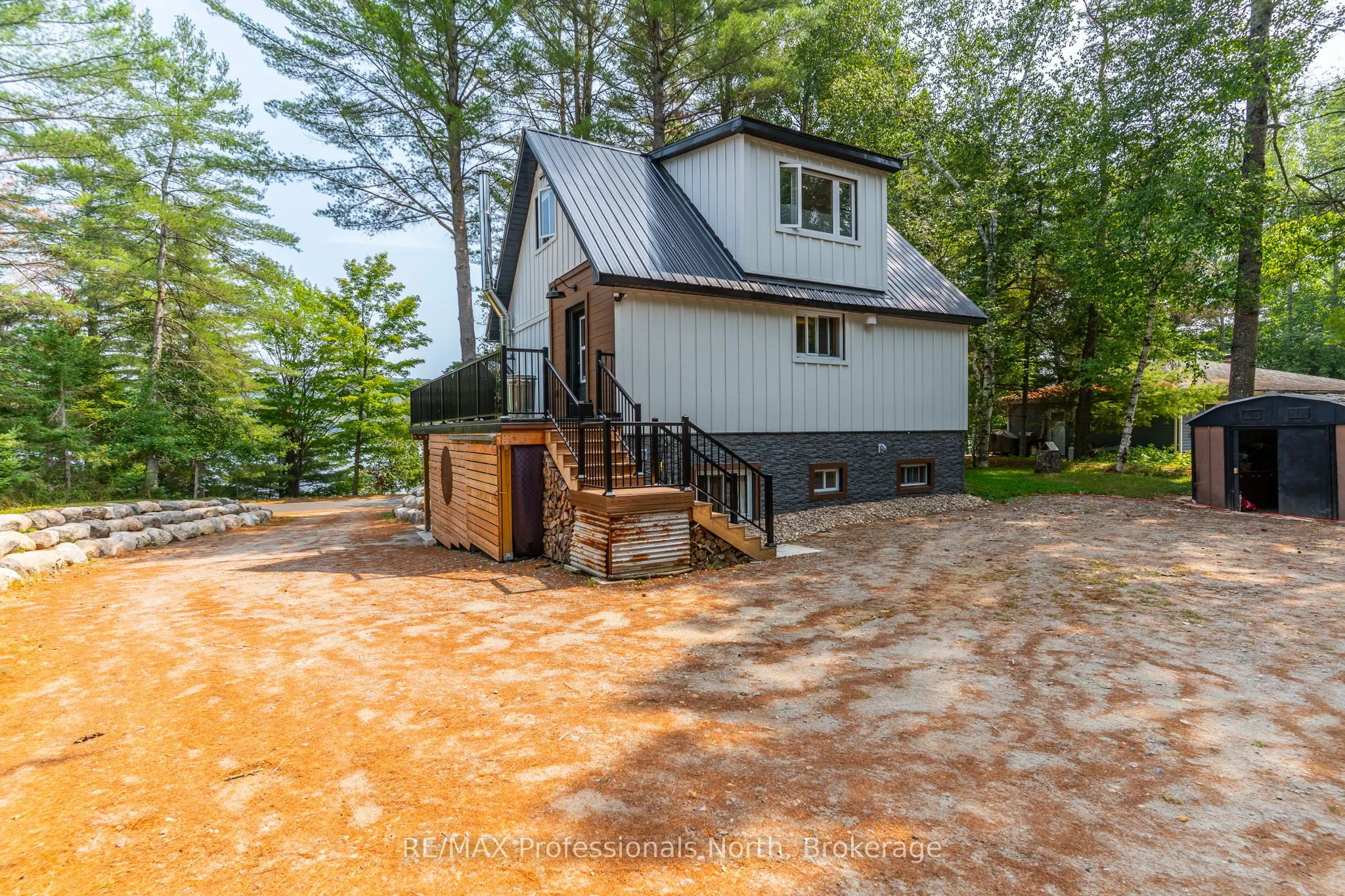 1795 Wigamog Road