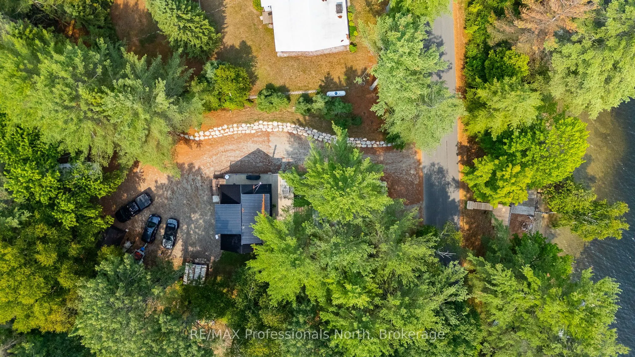 1795 Wigamog Road
