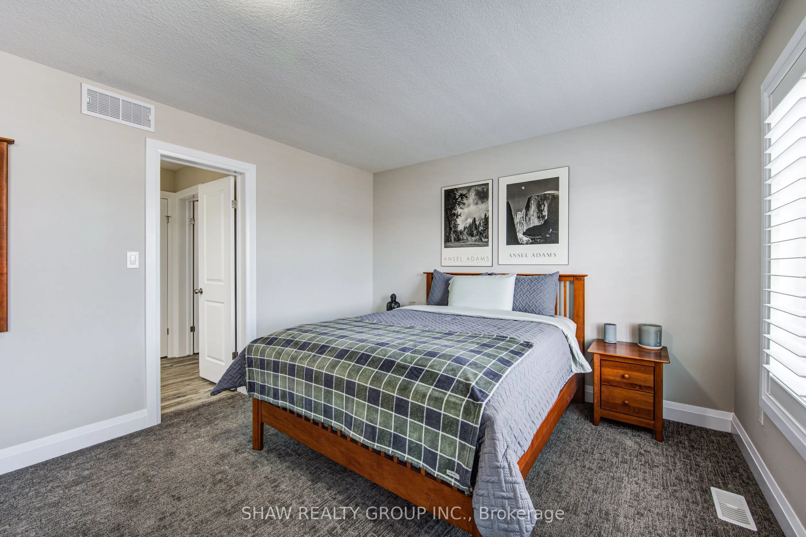 32 Arlington Parkway