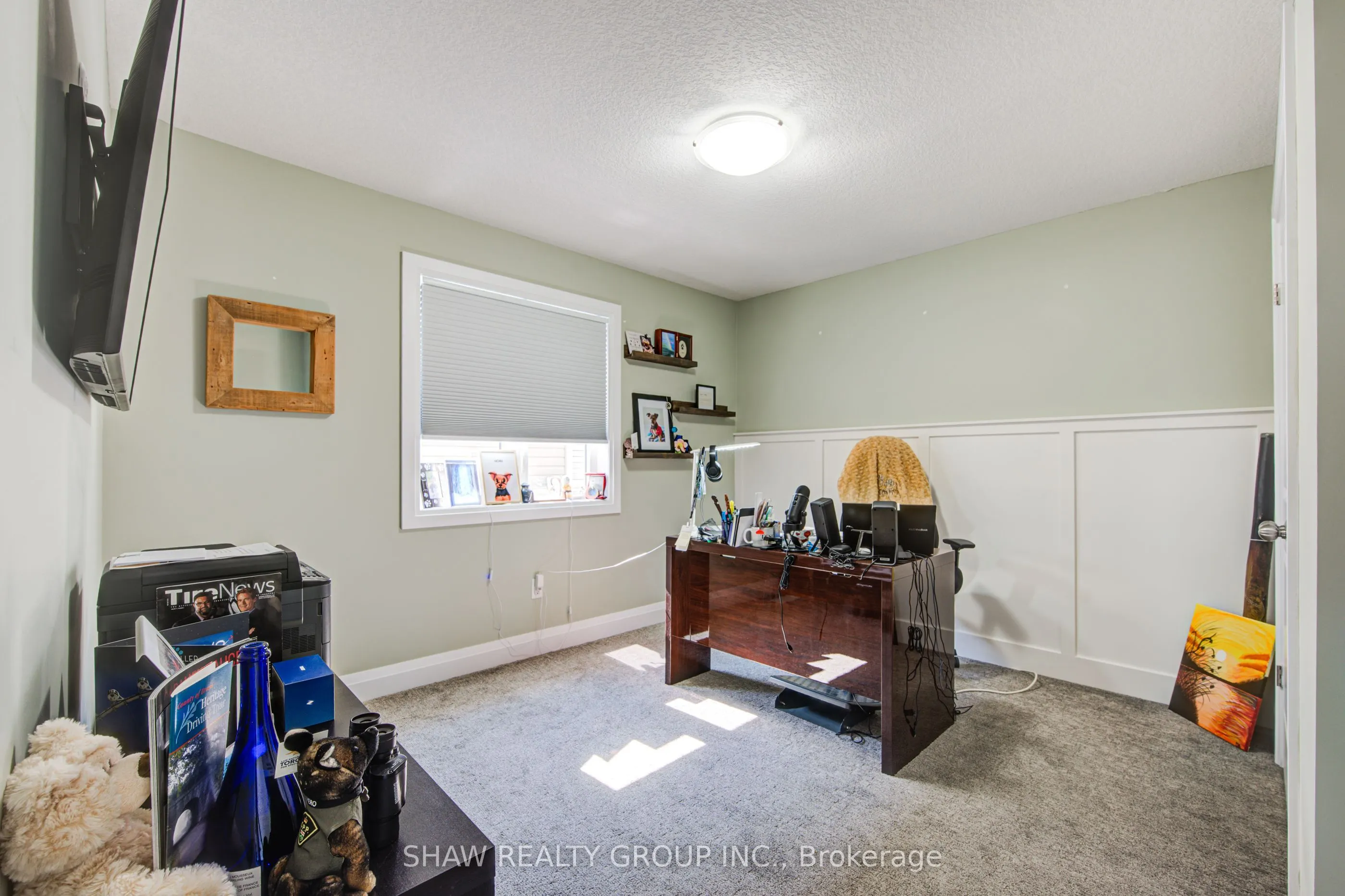32 Arlington Parkway