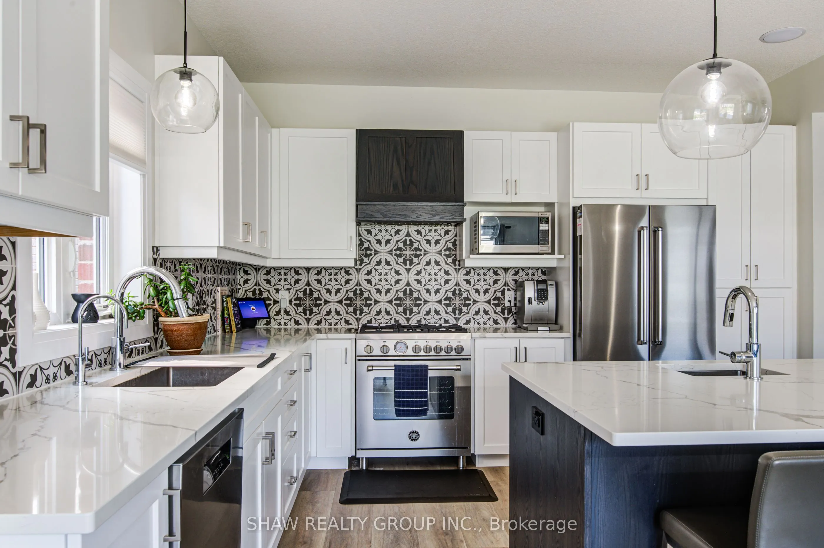 32 Arlington Parkway