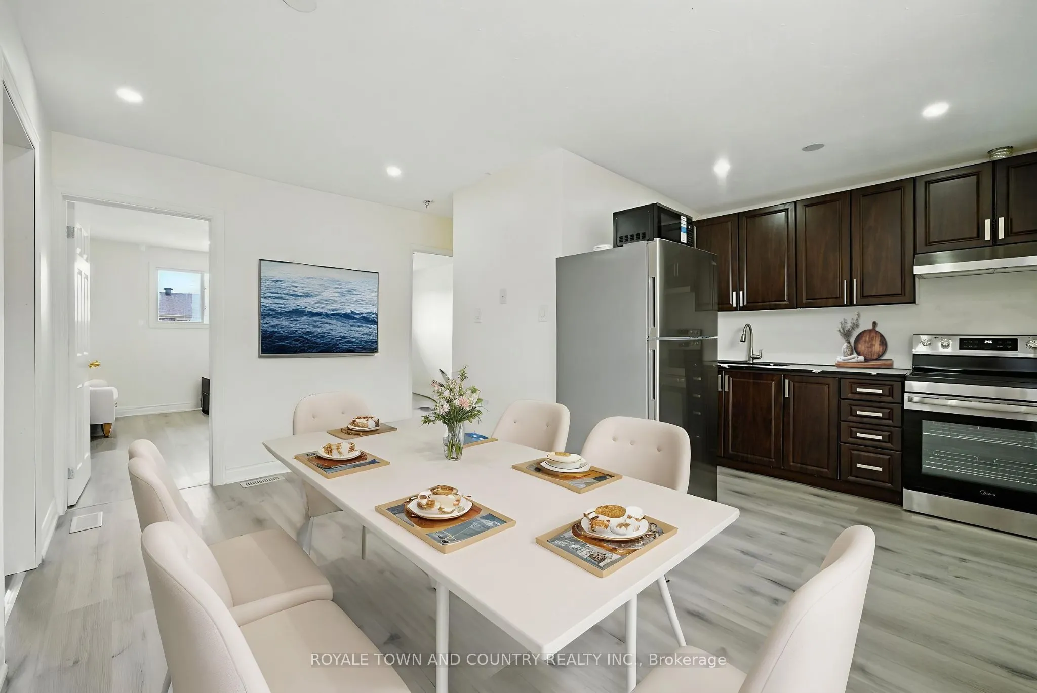88 Mary Street W, #3